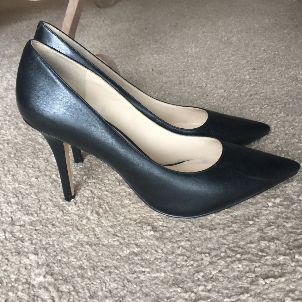 Nine West Classic Black Pumps